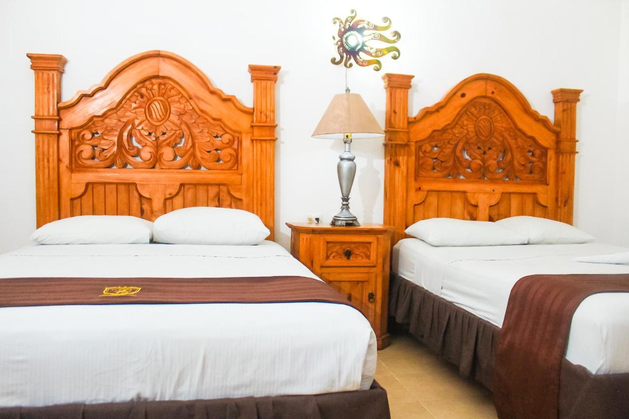 Palacio Canton Hotel - Valladolid Вальядолід Екстер'єр фото